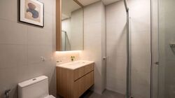 Sixth Avenue (D10), Terrace #581926391